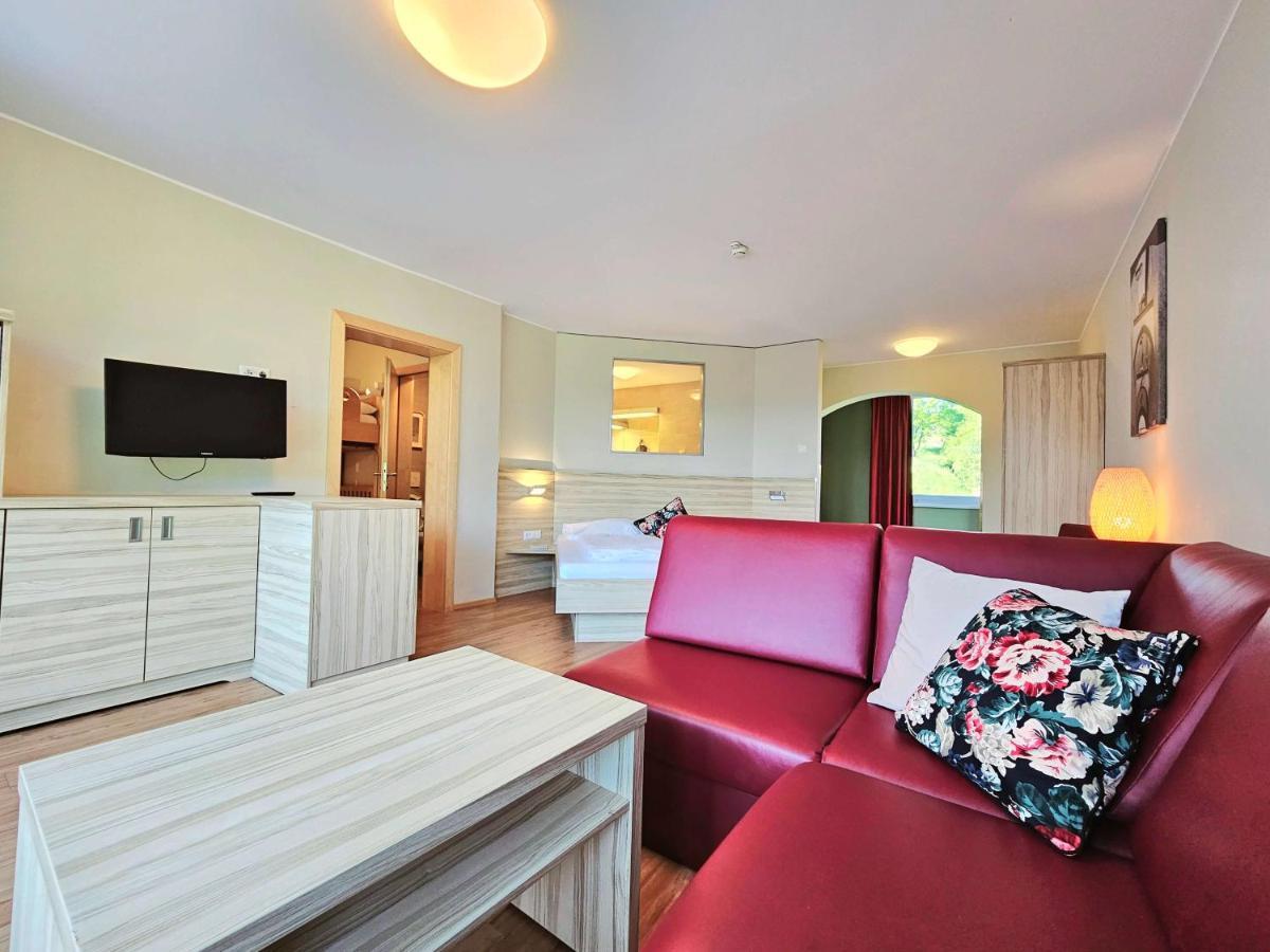 Familienhotel Trebesingerhof Eksteriør billede