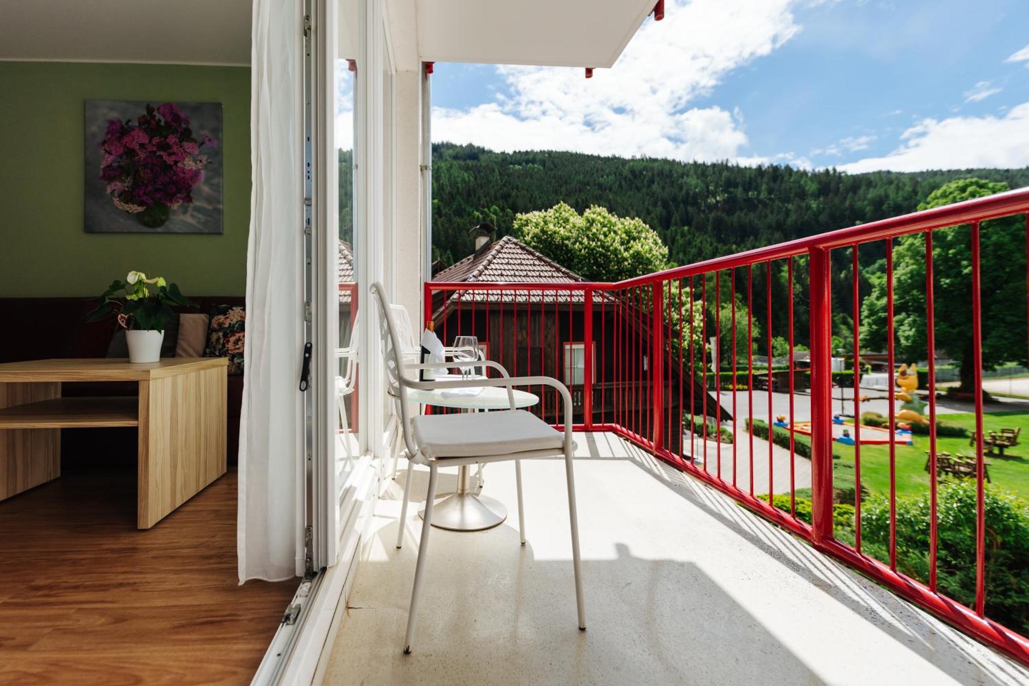Familienhotel Trebesingerhof Eksteriør billede